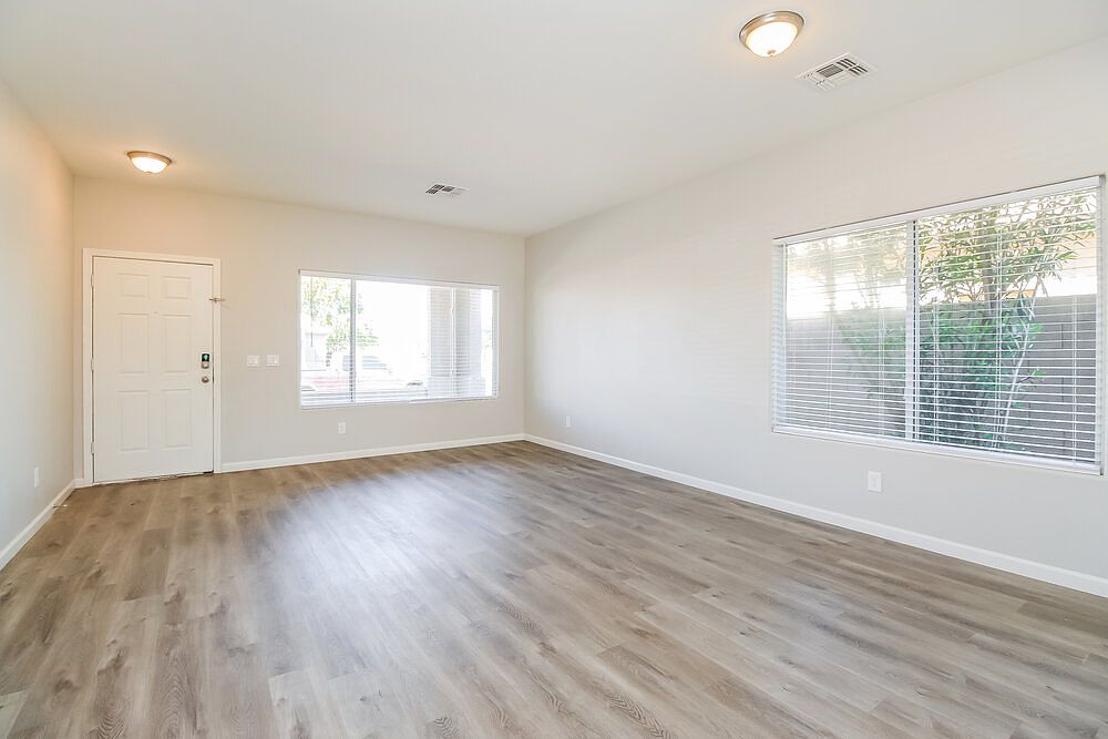 11559 W Buchanan St Avondale, AZ 85323 photo 5