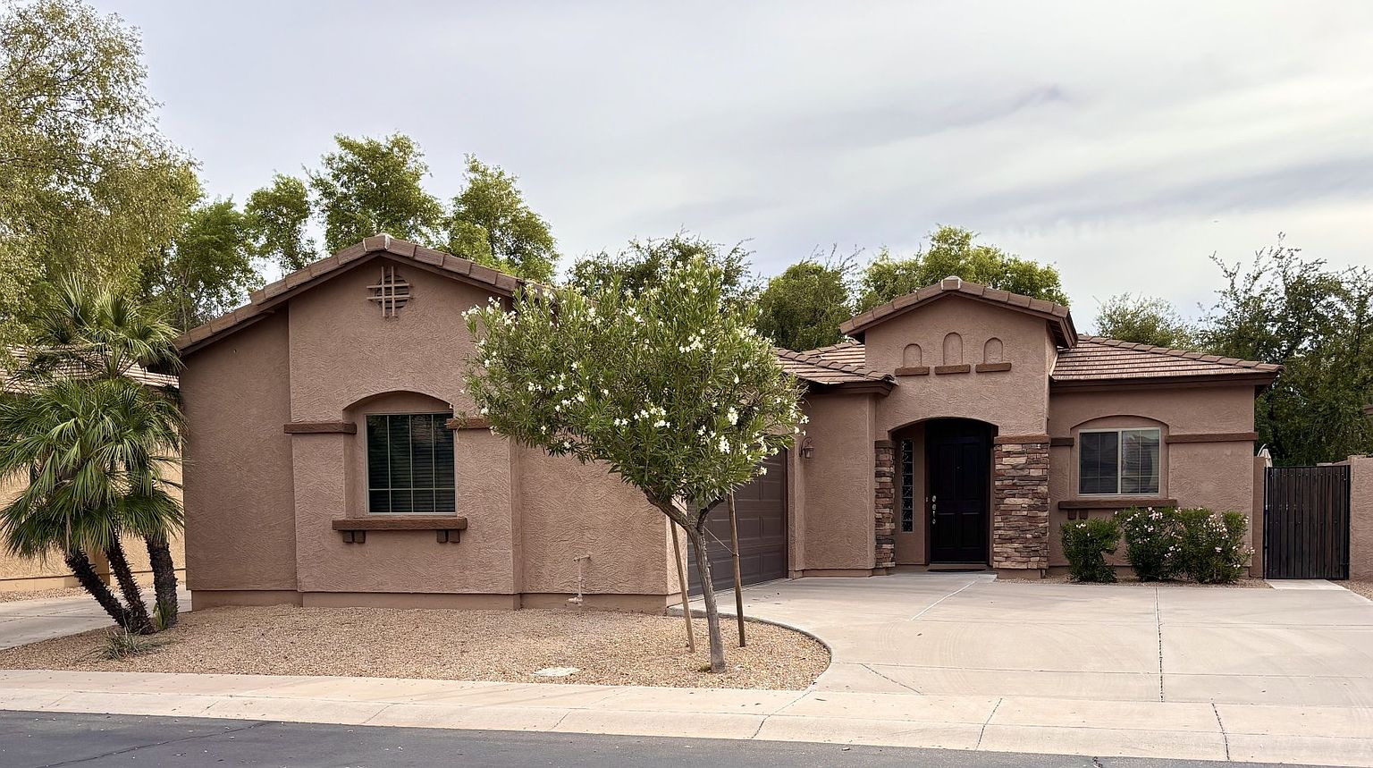 3939 W Roundabout Cir