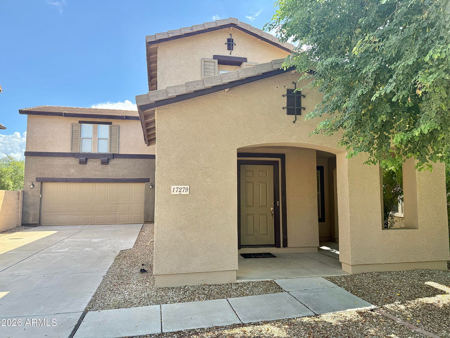 17279 N 184th Dr photo 3