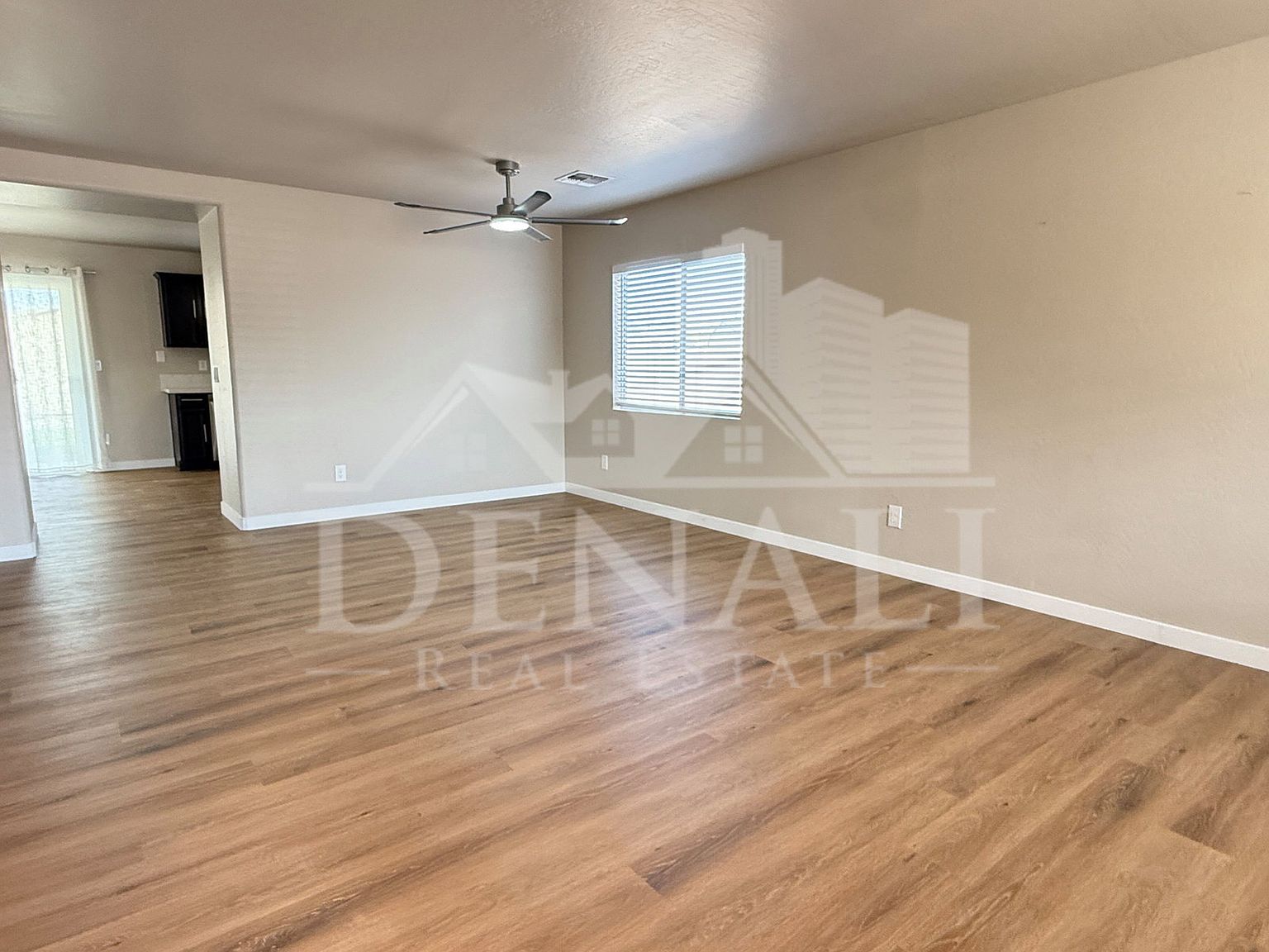 11534 W Longley Ln photo 3