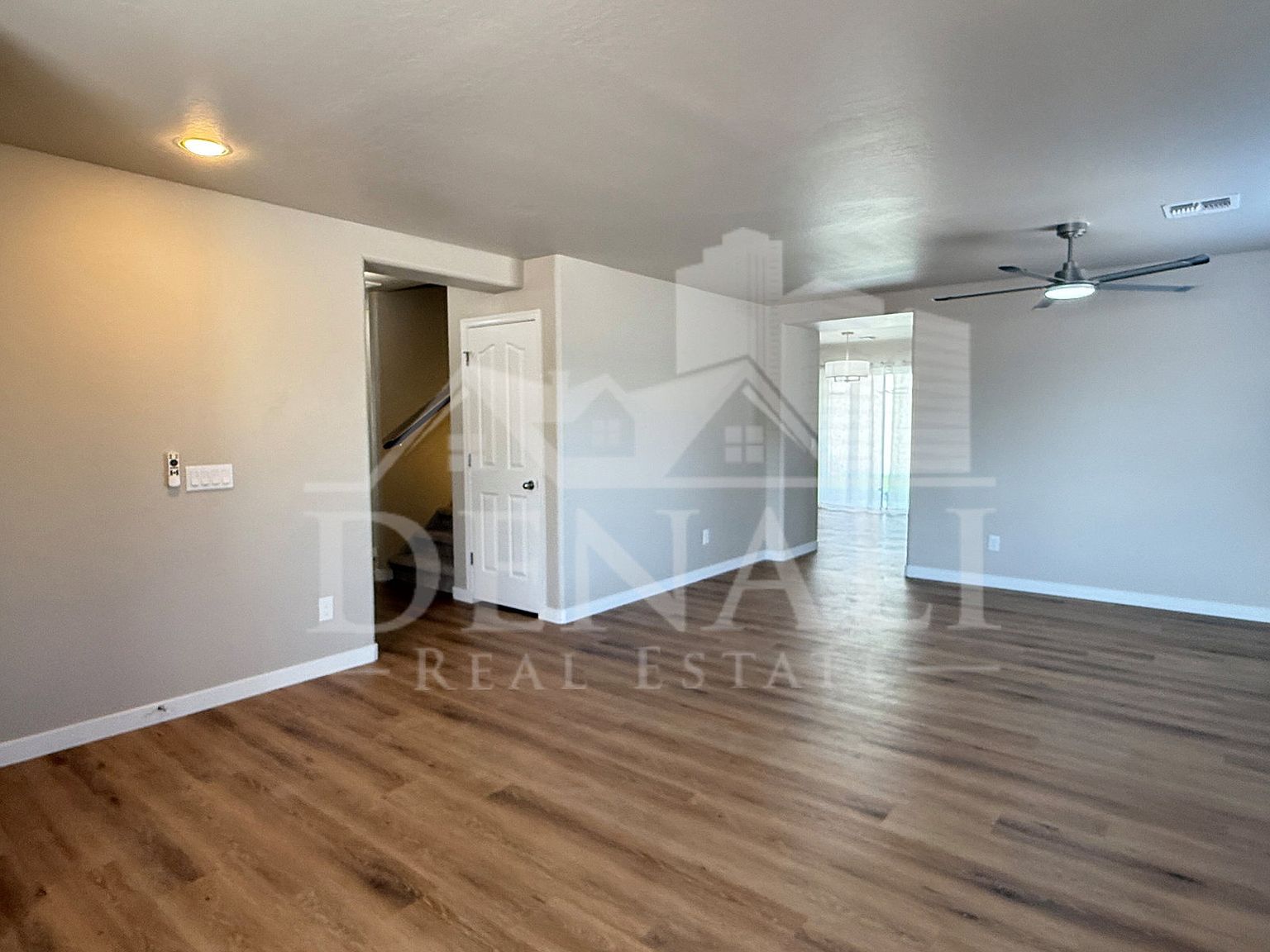 11534 W Longley Ln photo 4
