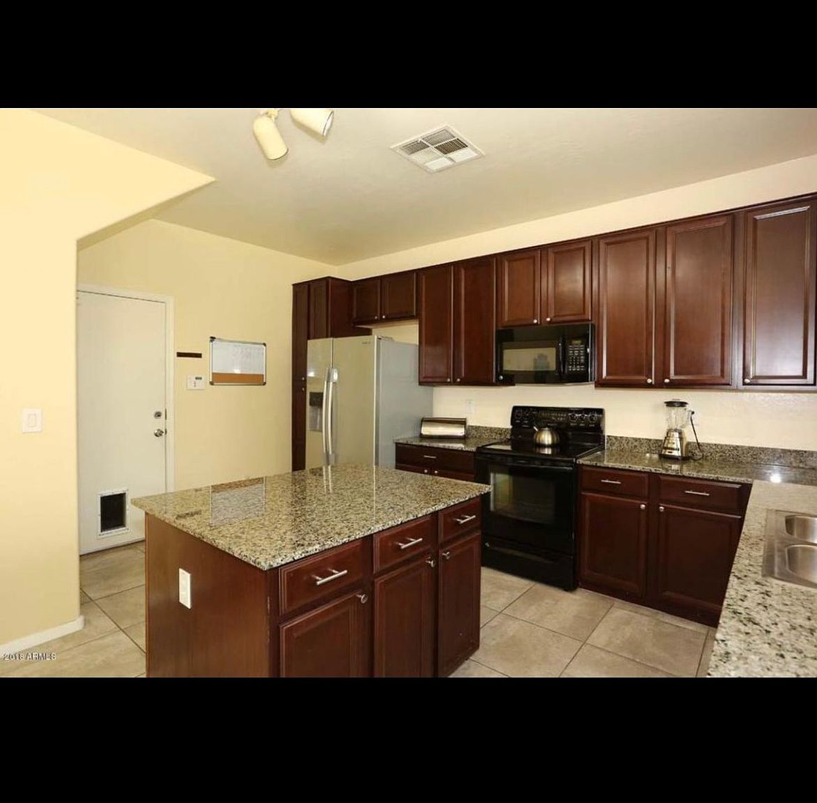 2101 E Sunland Ave photo 4
