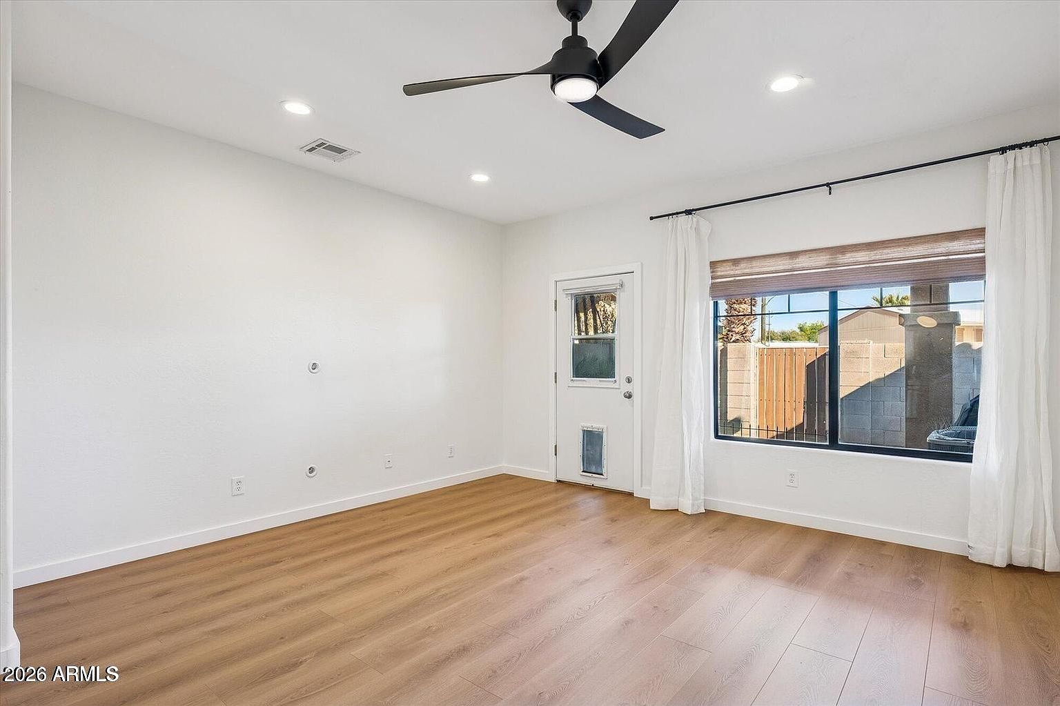 525 N Miller Rd Scottsdale, AZ 85257 photo 3