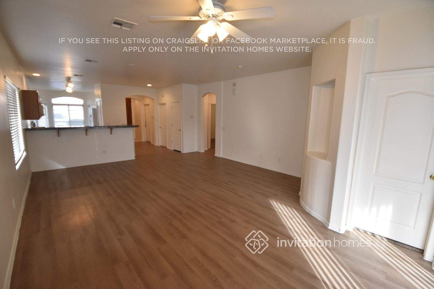 2213 W Carolina Dr Phoenix, AZ 85023 photo 4