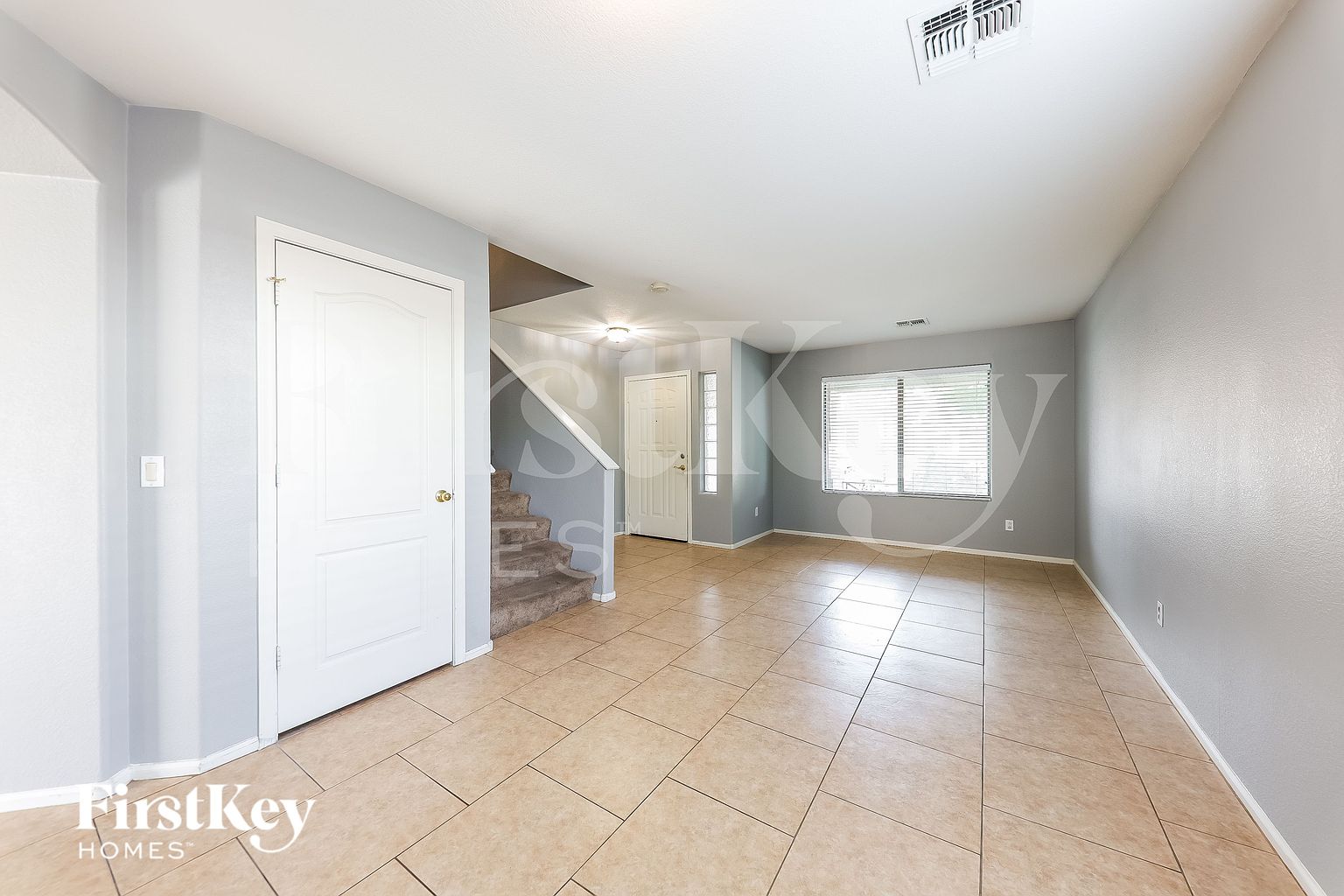 2430 W Via Dona Rd Phoenix, AZ 85085 photo 4