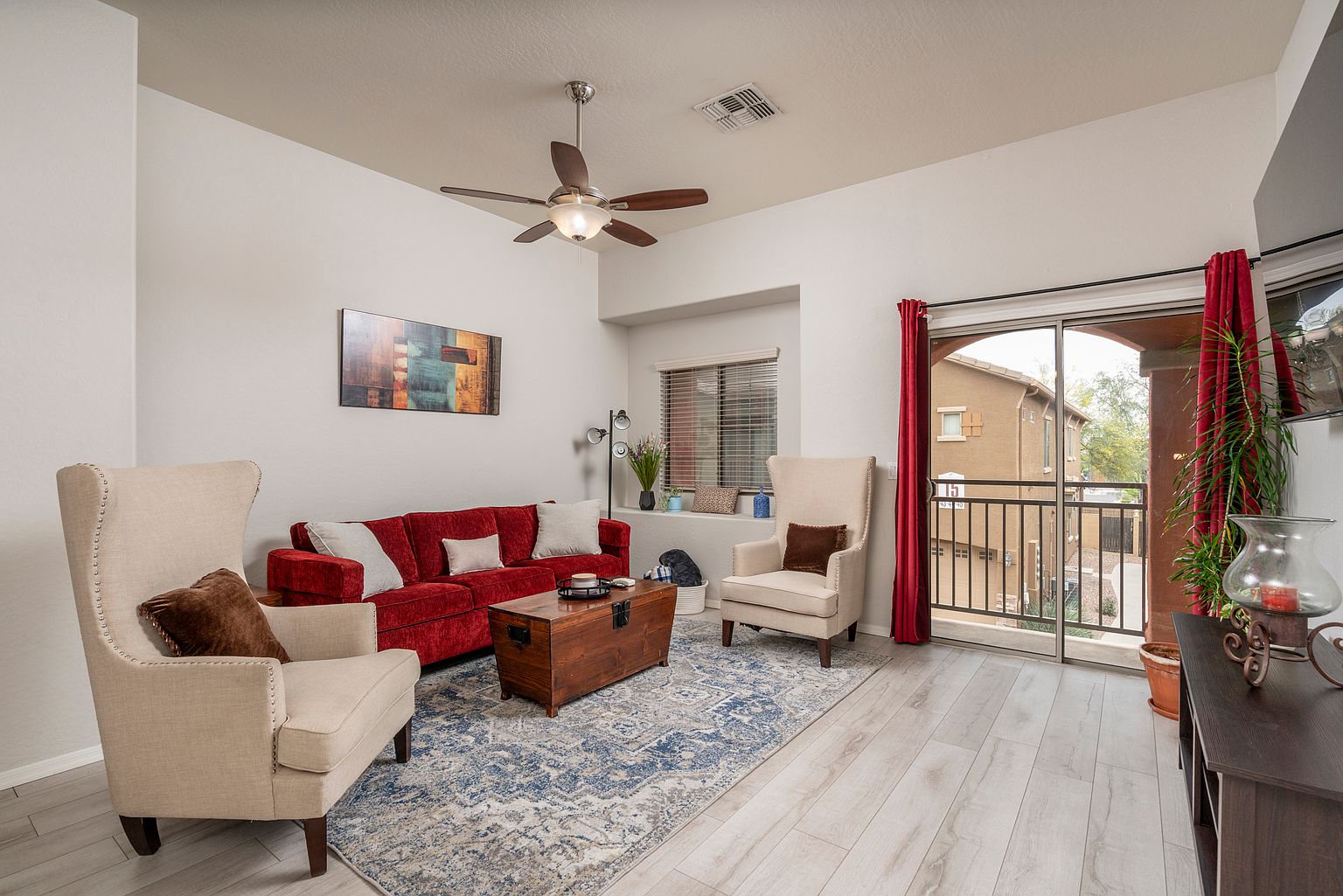 2250 E Deer Valley Dr Phoenix, AZ 85024 photo 3