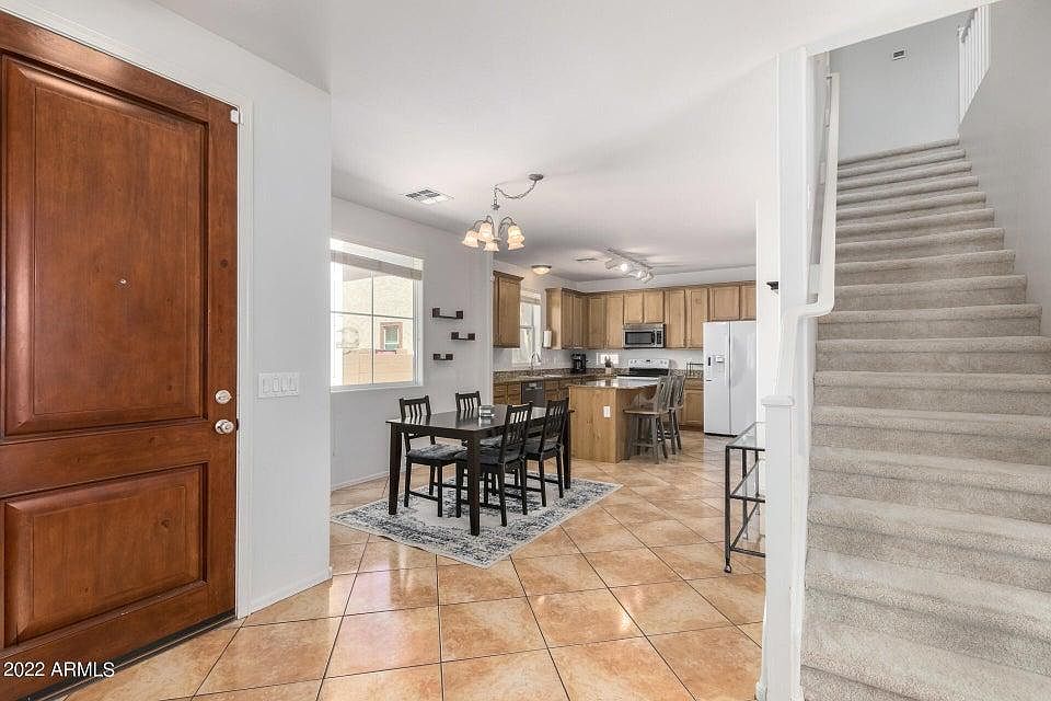 10056 E Isleta Ave photo 4