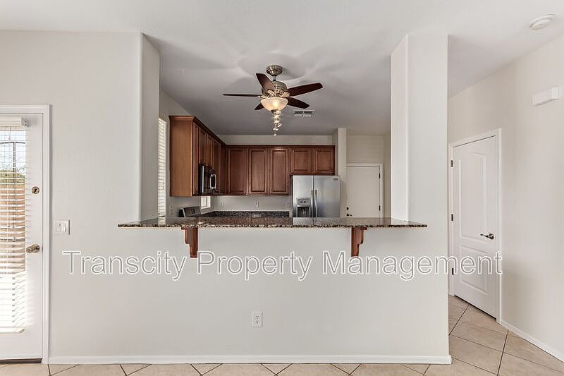 10221 E Isleta Ave Mesa, AZ 85209 photo 4