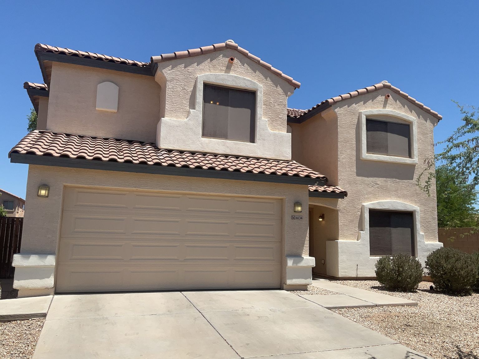 16134 W Hope Dr Surprise, AZ 85379 photo 2