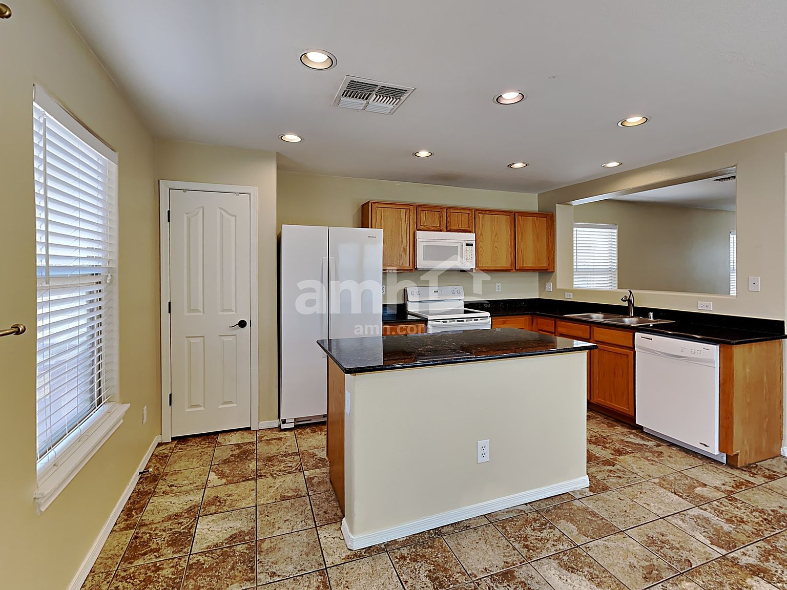 18526 W Valerie Dr photo 5