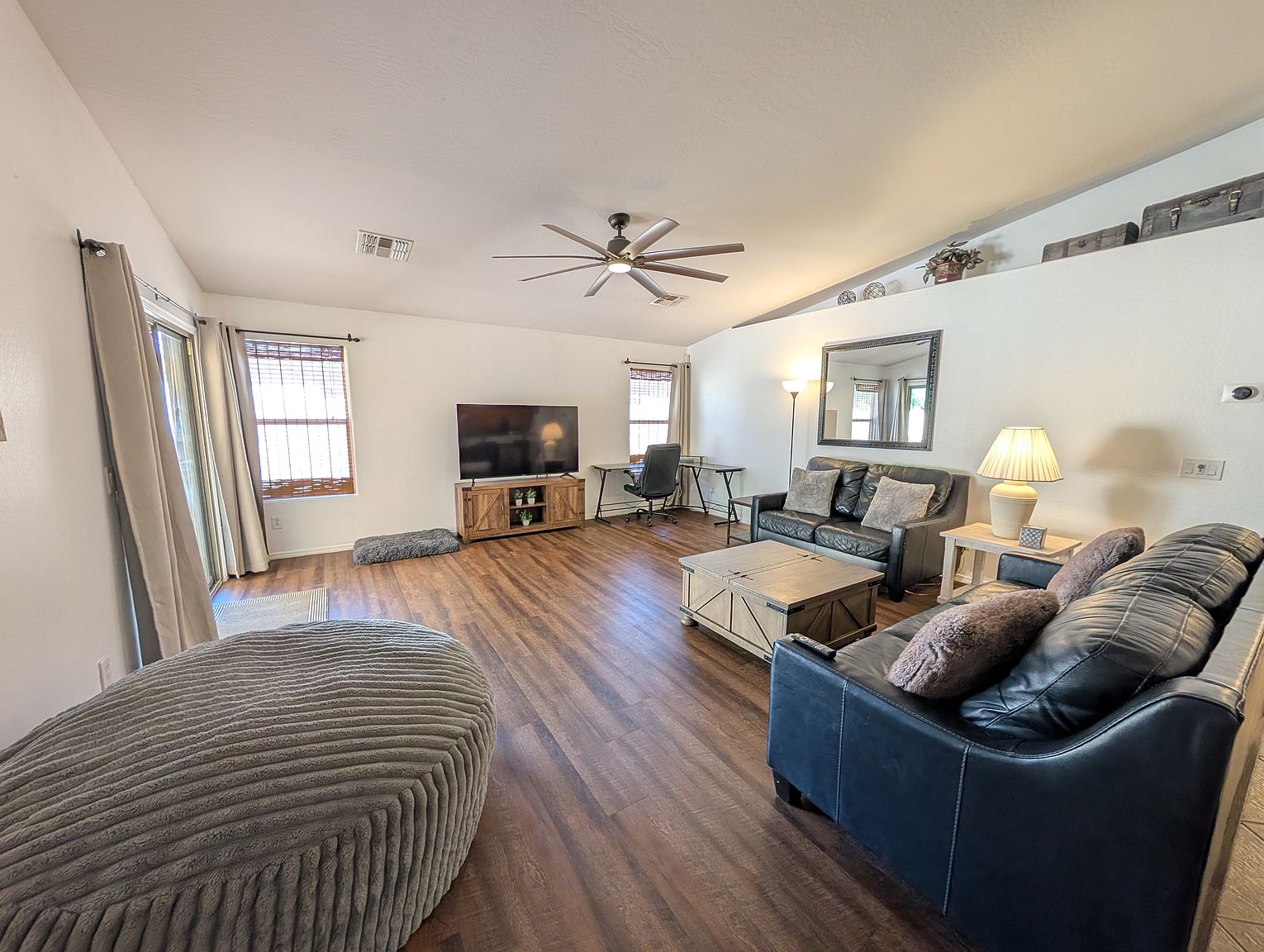 14216 W Larkspur Dr photo 2