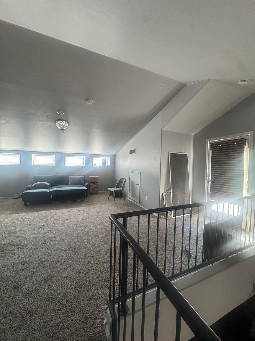 5643 S 21st Pl photo 4