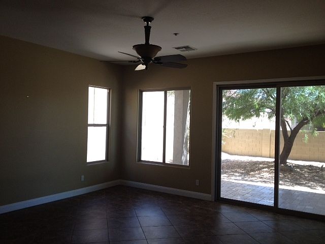 27701 N Higuera Dr Peoria, AZ 85383 photo 3