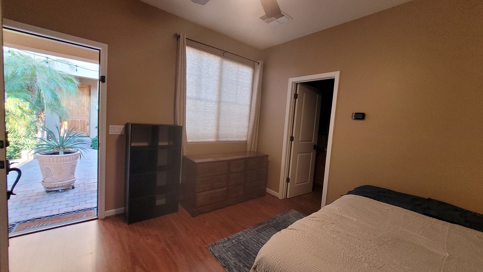 8445 S 21st Pl photo 4