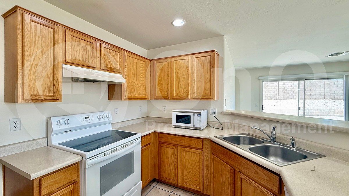 22932 W Morning Glory St Buckeye, AZ 85326 photo 5
