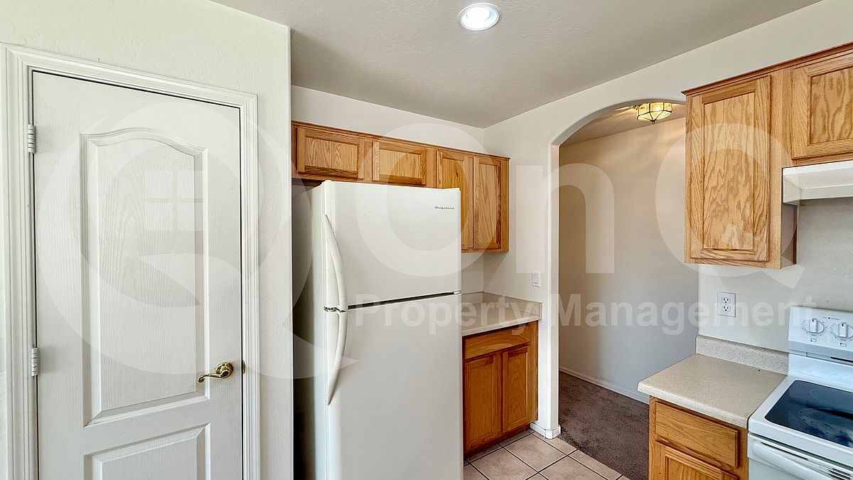 22932 W Morning Glory St Buckeye, AZ 85326 photo 4