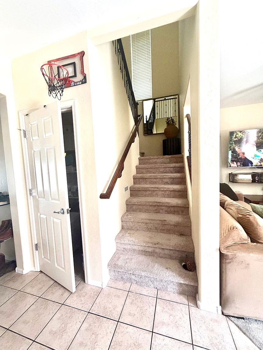 14169 W Country Gables Dr photo 4