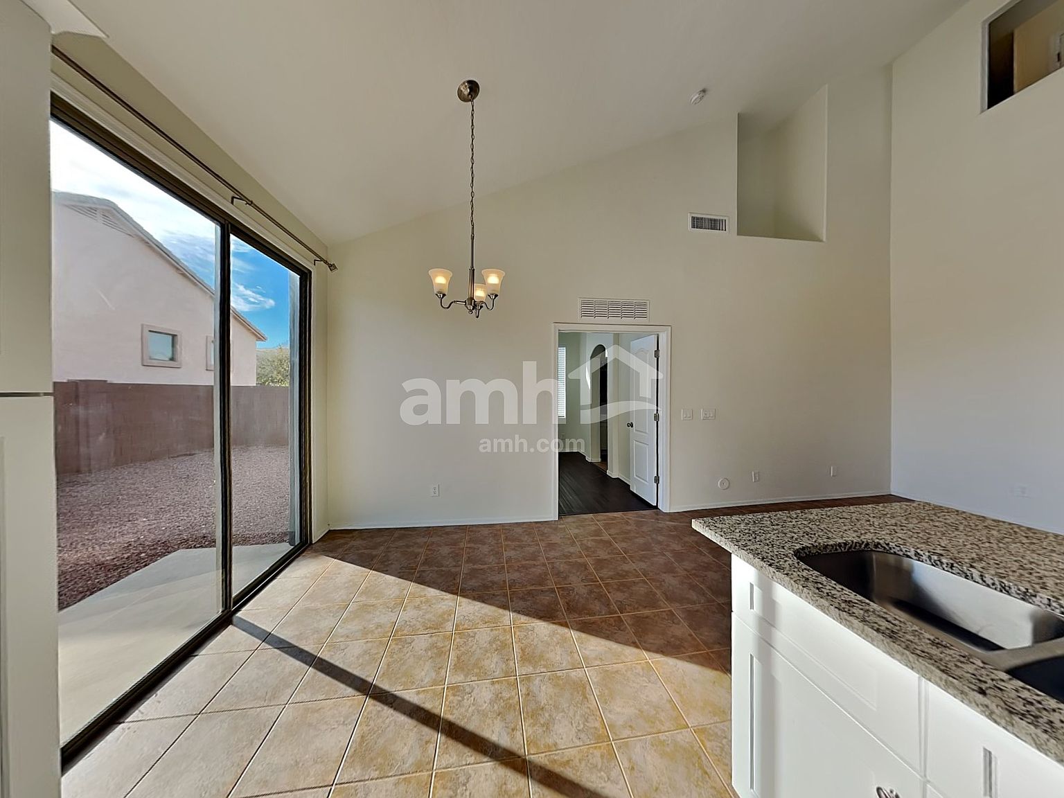 9821 E Empress Ave photo 5