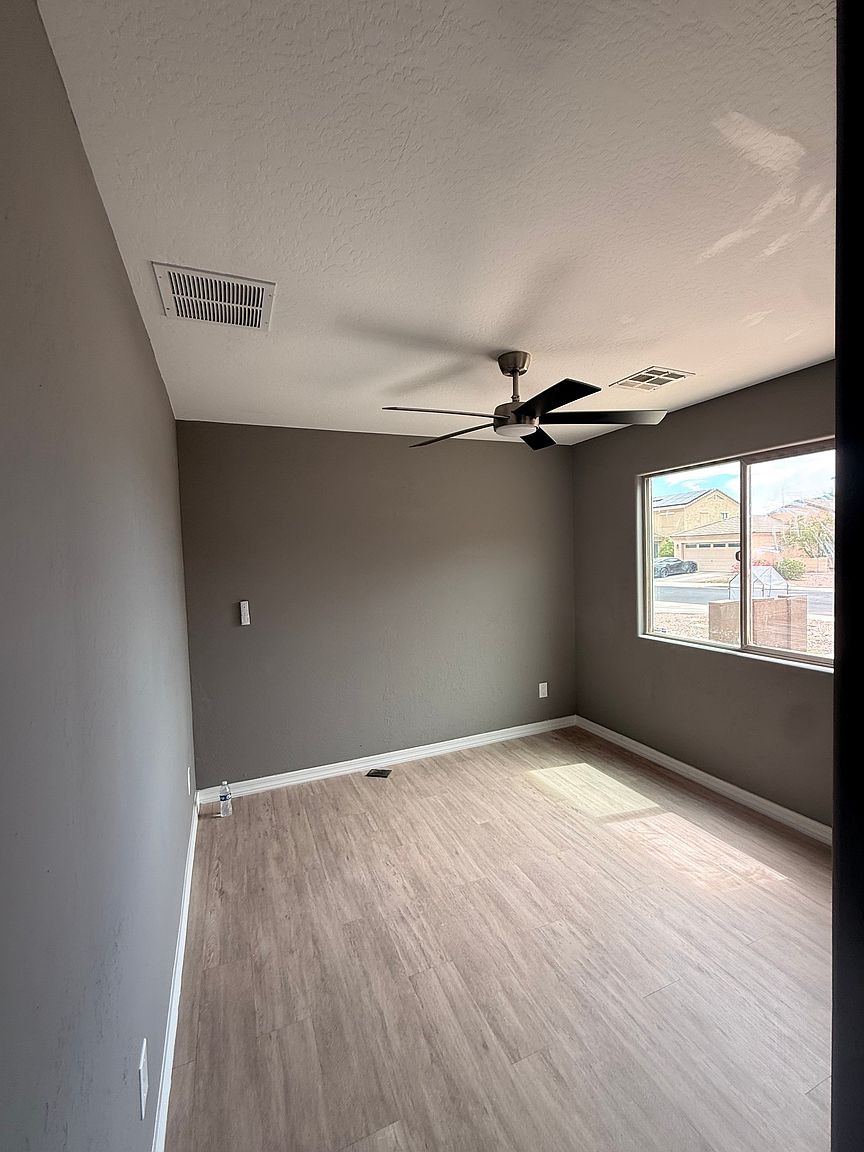 21970 W Cocopah St photo 4