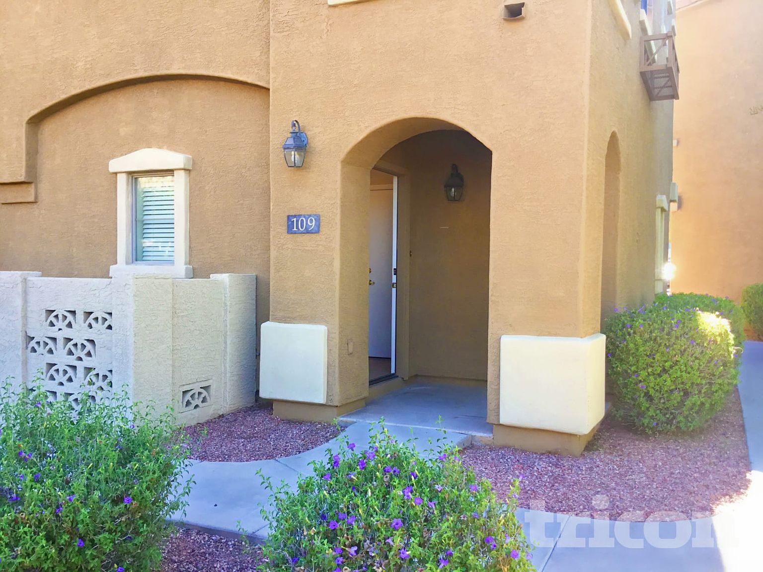 3250 W Greenway Rd Phoenix, AZ 85053 photo 2