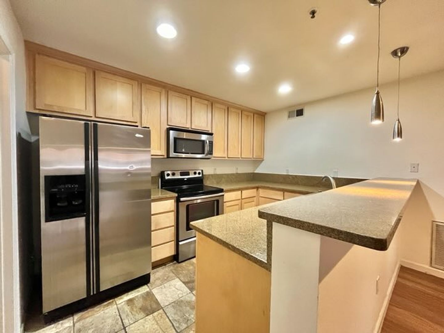 4704 E Paradise Village Pkwy N Phoenix, AZ 85032 photo 3