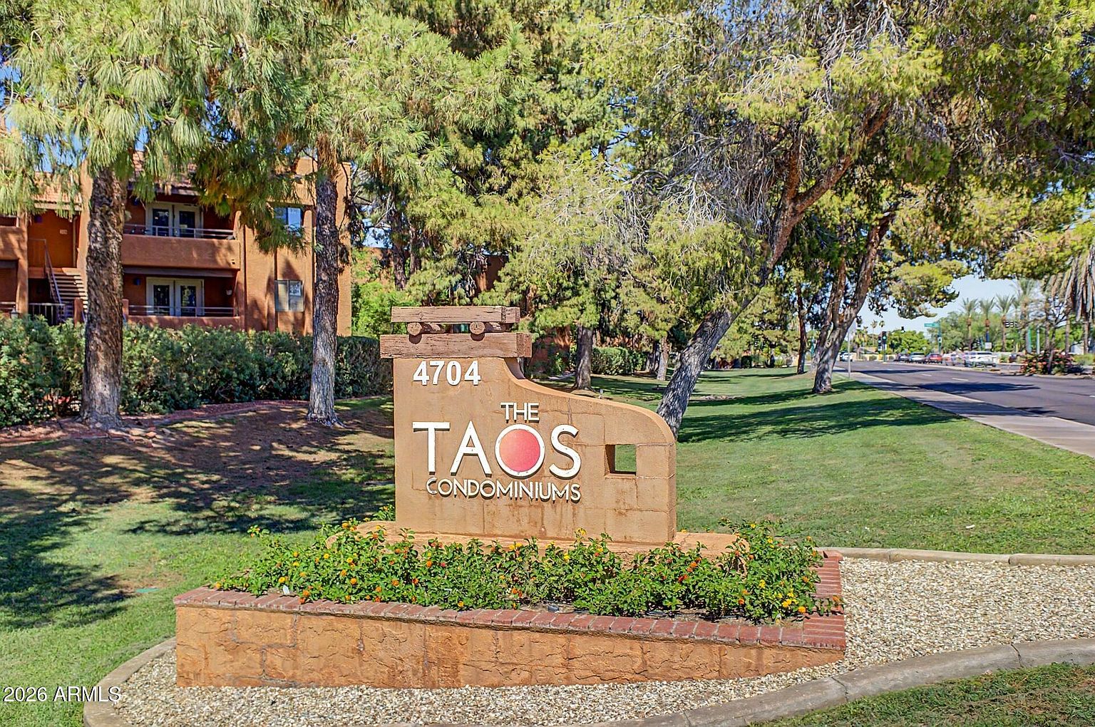 4704 E Paradise Village Pkwy N Phoenix, AZ 85032 photo 5