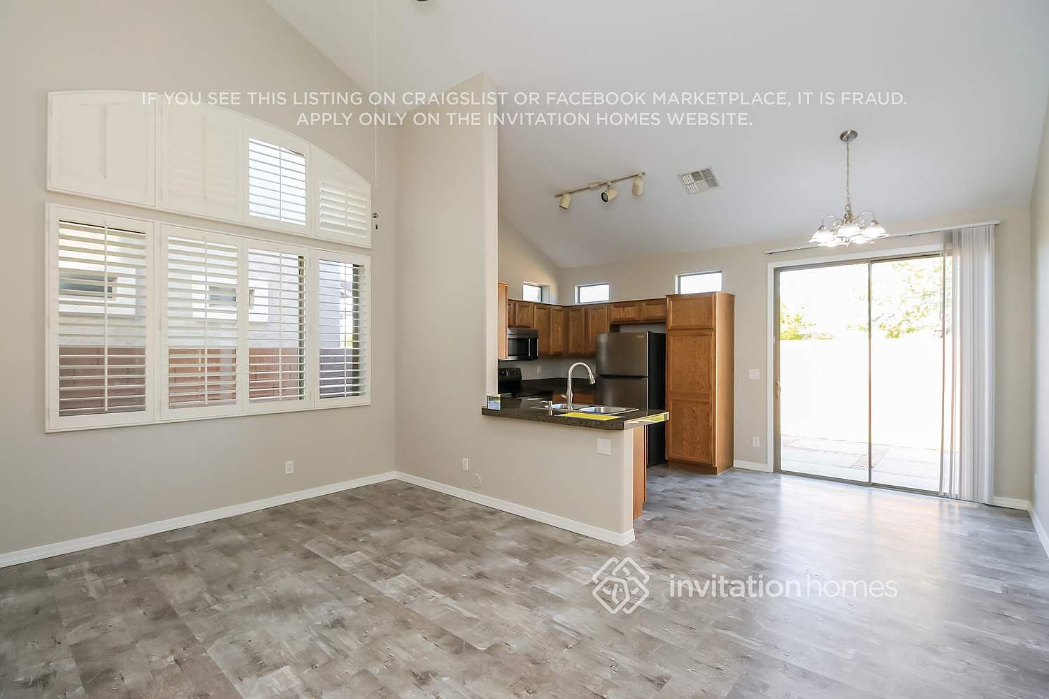 9912 E Escondido Avenue photo 5