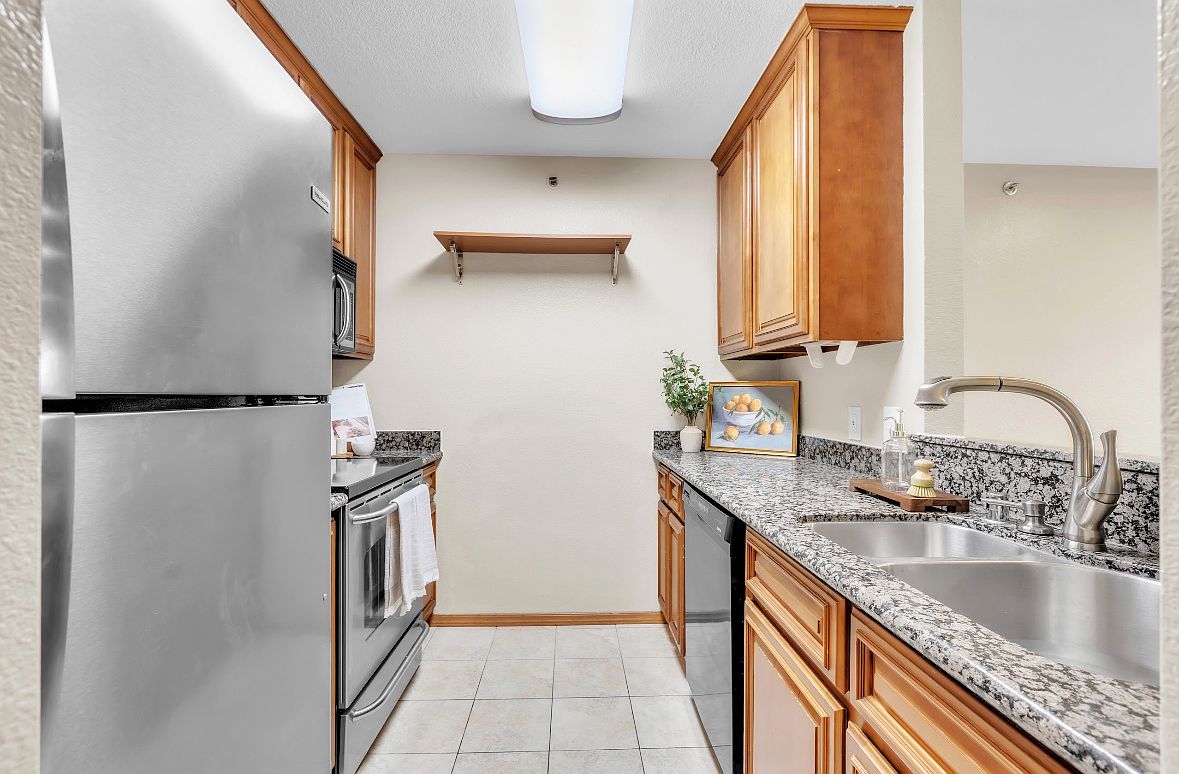 29583 Vanderbilt St photo 3