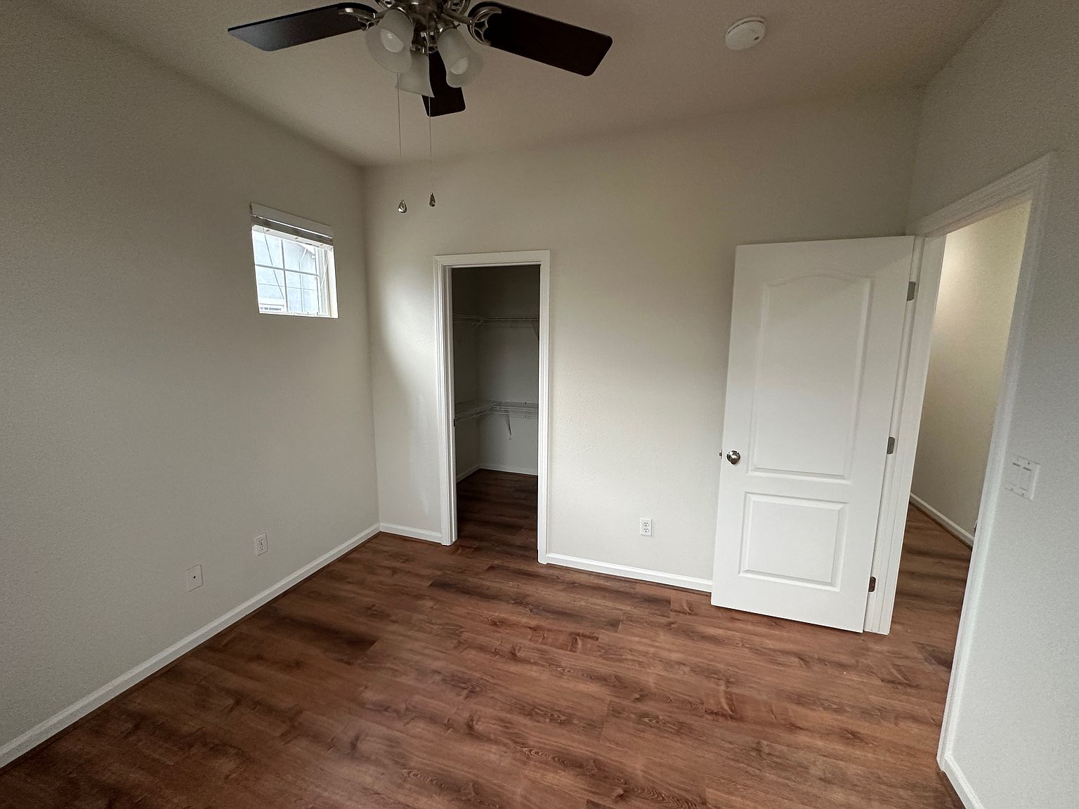 1555 Craiglee Way photo 5