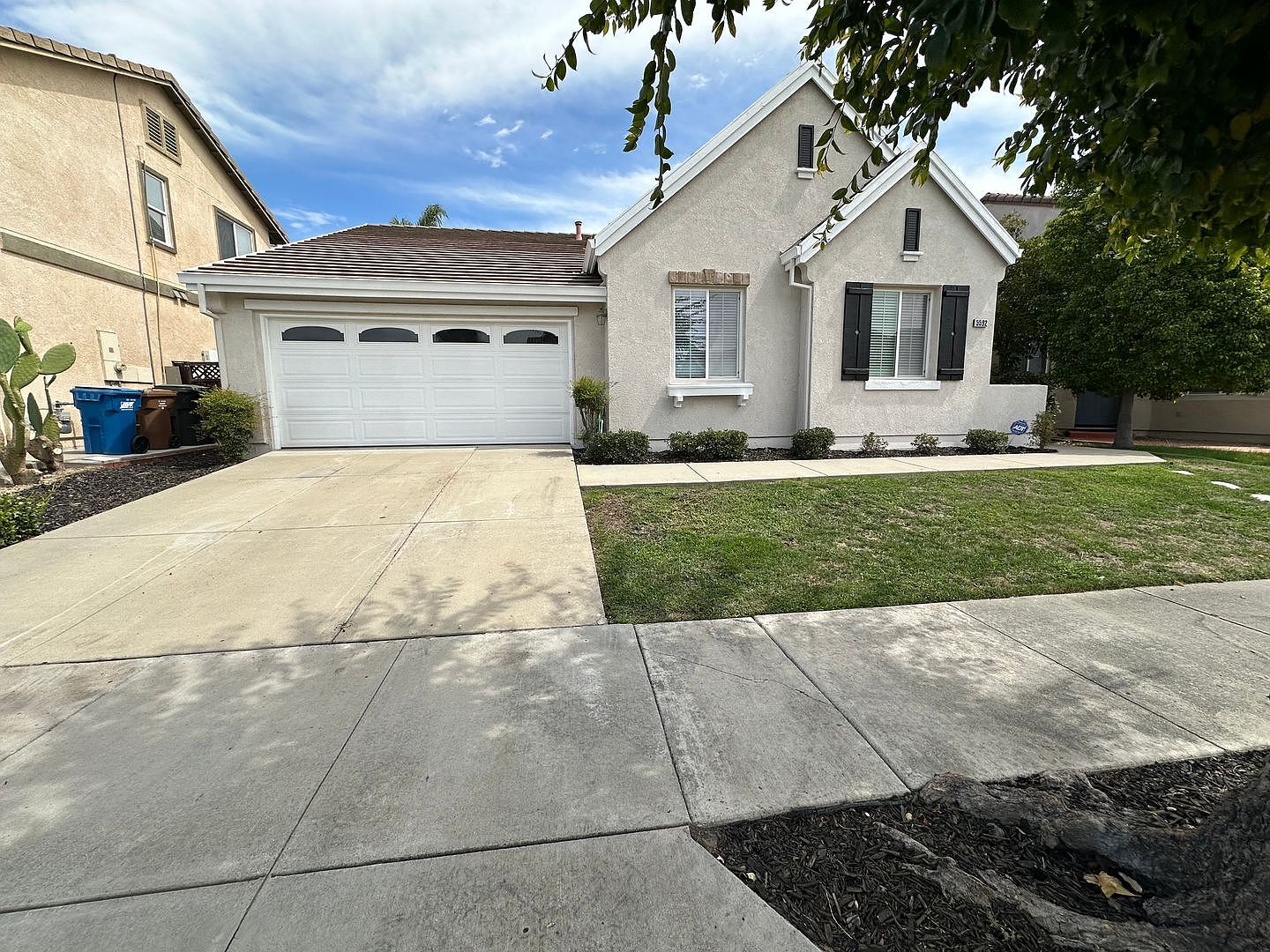 5592 Plumbridge Way photo 2