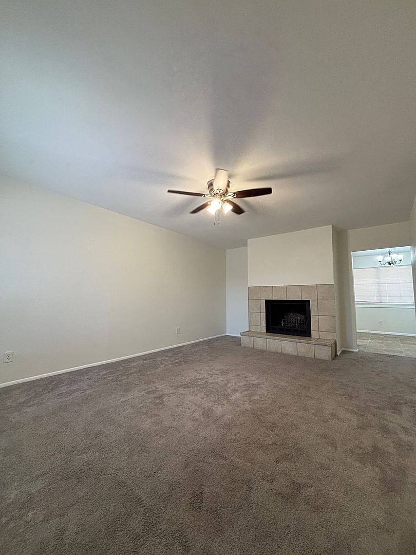 1050 S Stapley Dr photo 3