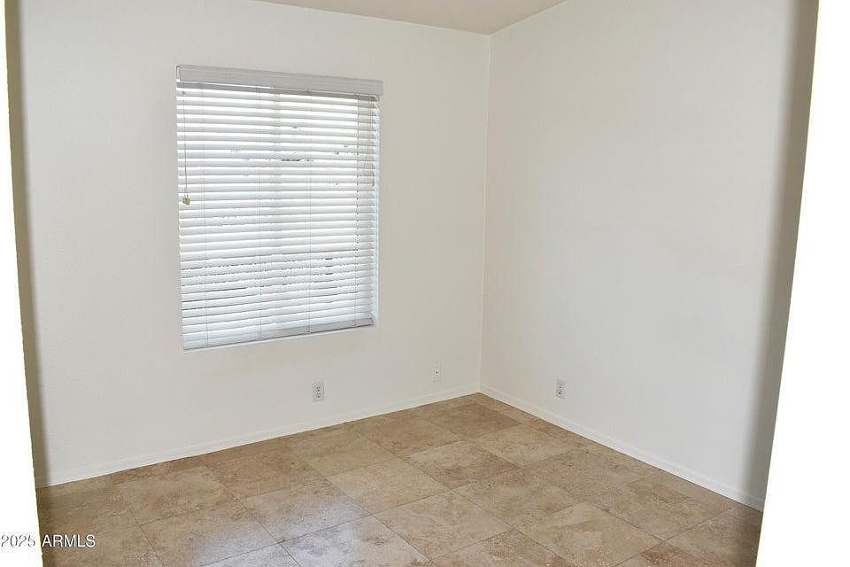 14203 N 19th Ave photo 5
