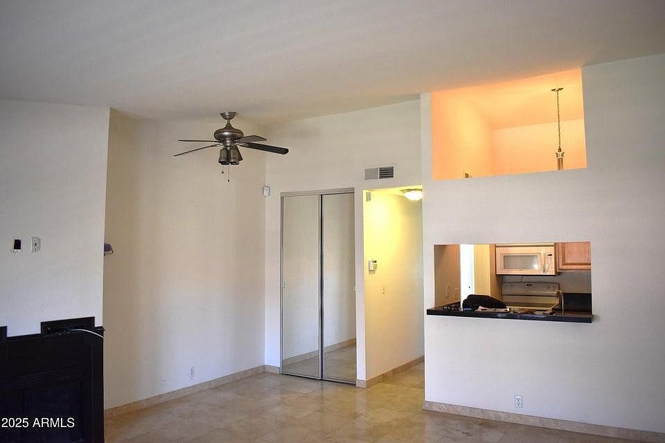 14203 N 19th Ave photo 3