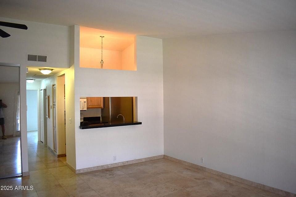 14203 N 19th Ave photo 4
