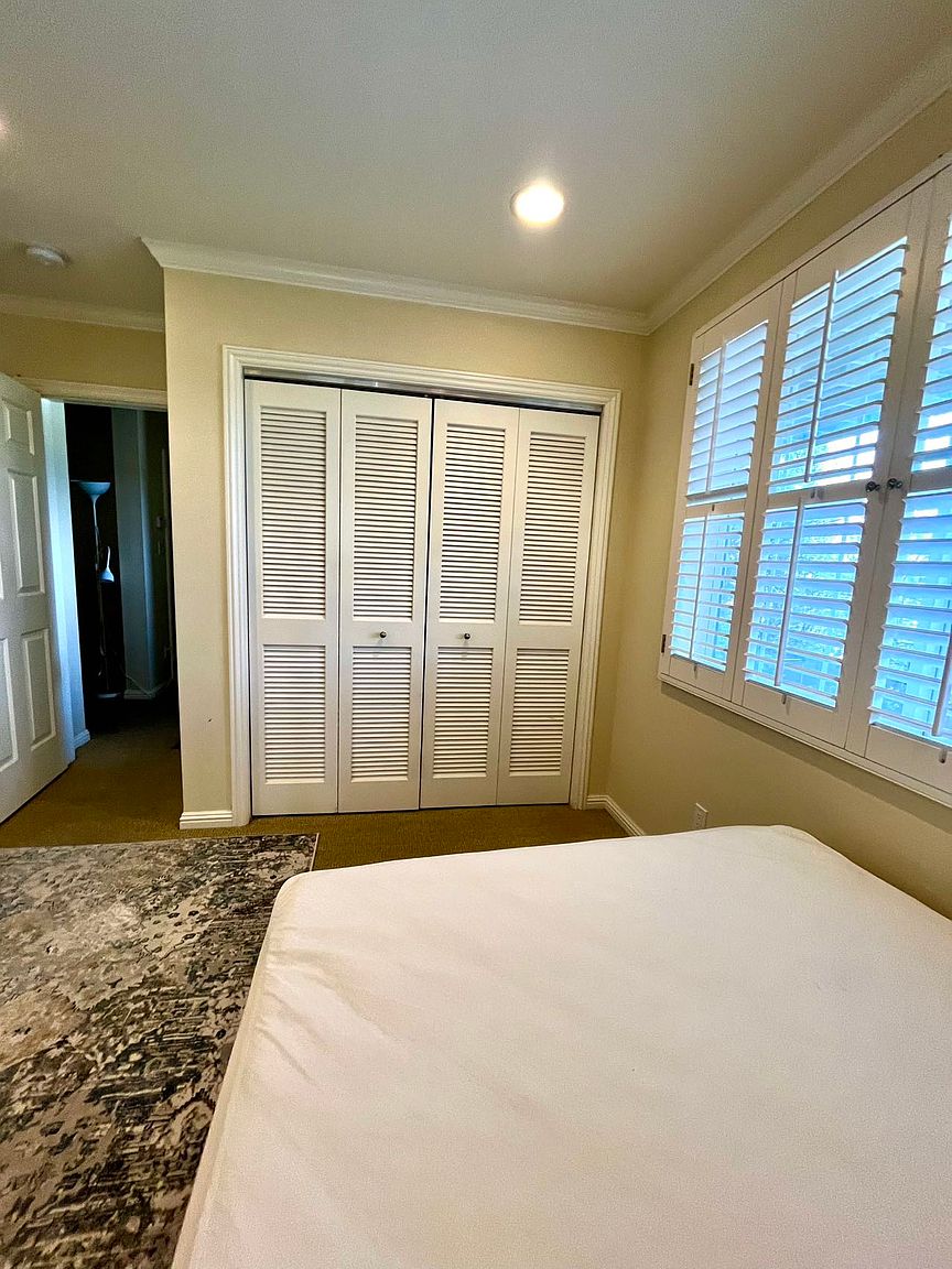 1BR/1BA Other on Sierra Point Rd · Brisbane photo 3