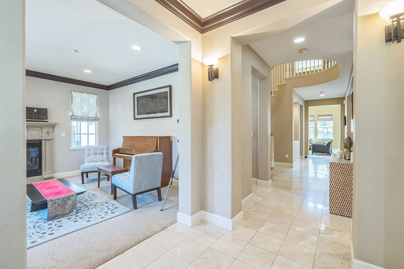 152 Laurelwood Dr photo 5
