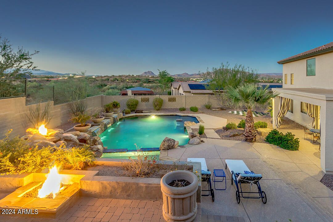3749 W Whitehawk Ct Phoenix, AZ 85086 photo 3