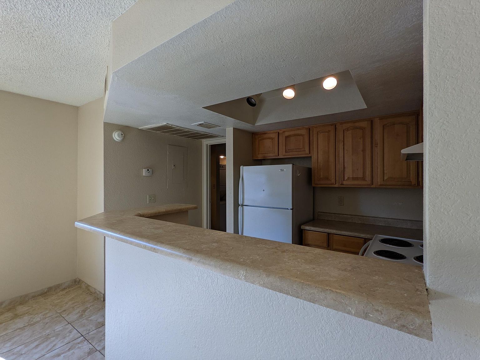 Avalon Hills photo 2