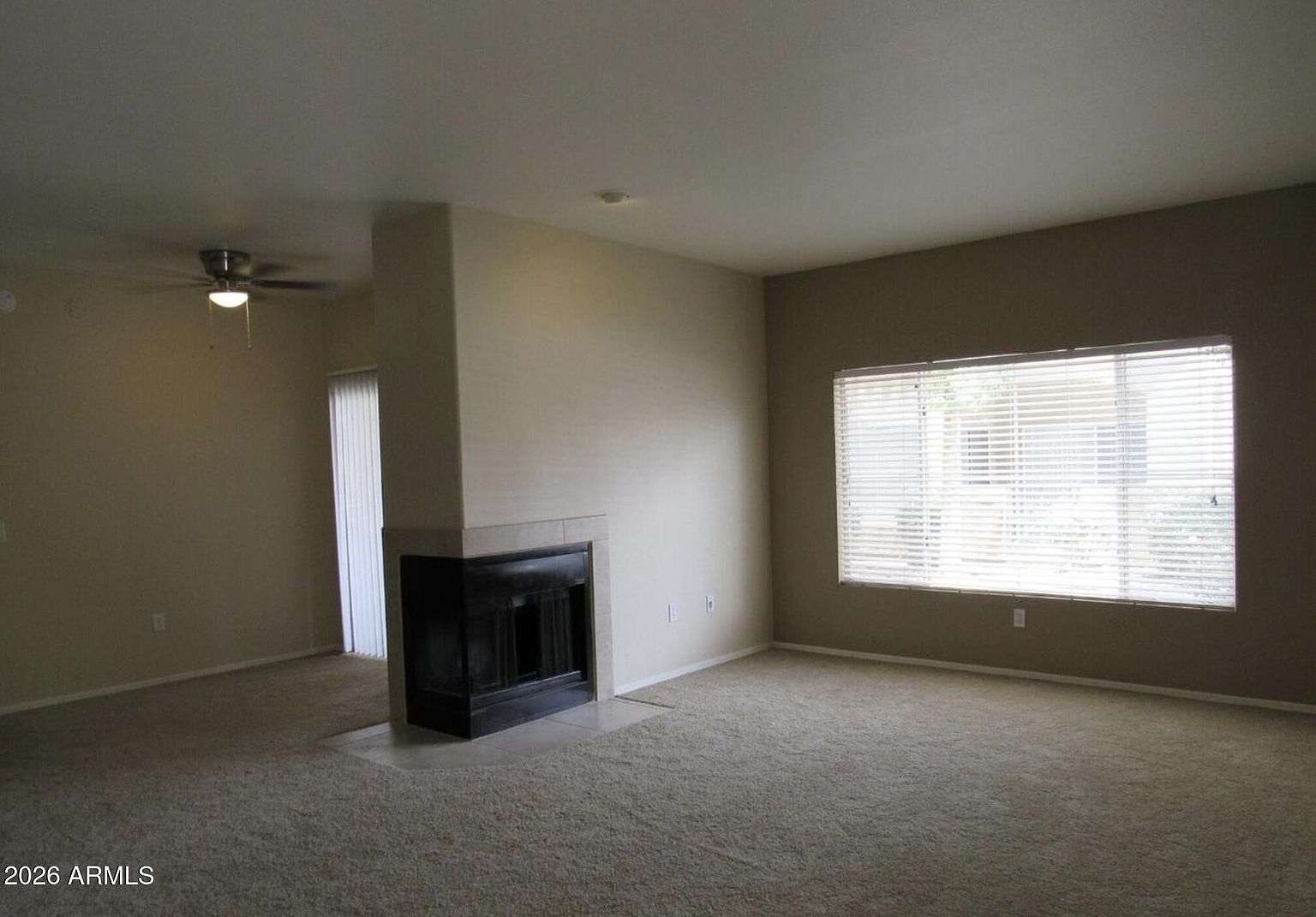 600 W Grove Pkwy photo 3