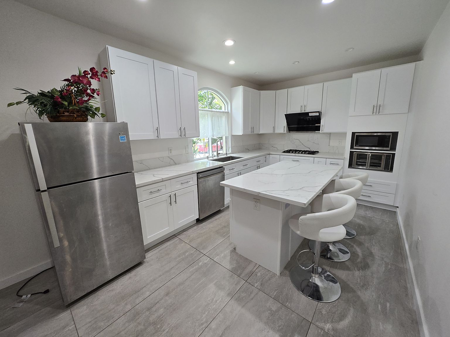 1057 Crows Nest Ct photo 3