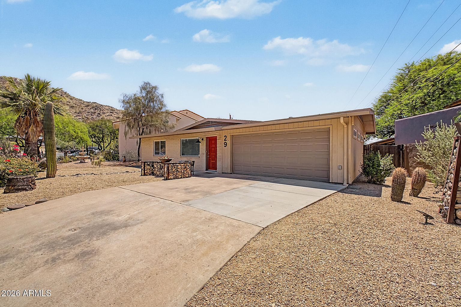 29 E Foothill Dr Phoenix, AZ 85020 photo 3