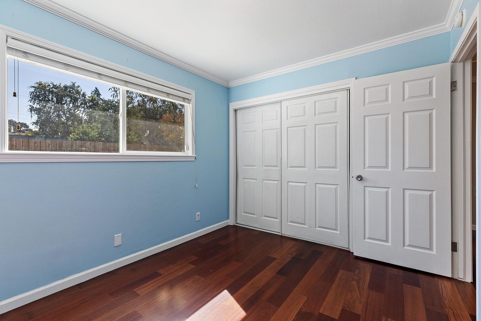 2361 Geraldine Dr photo 5