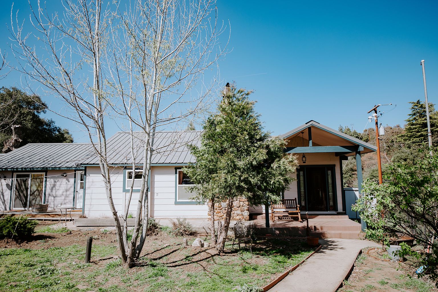 1384 Banner Rd photo 2
