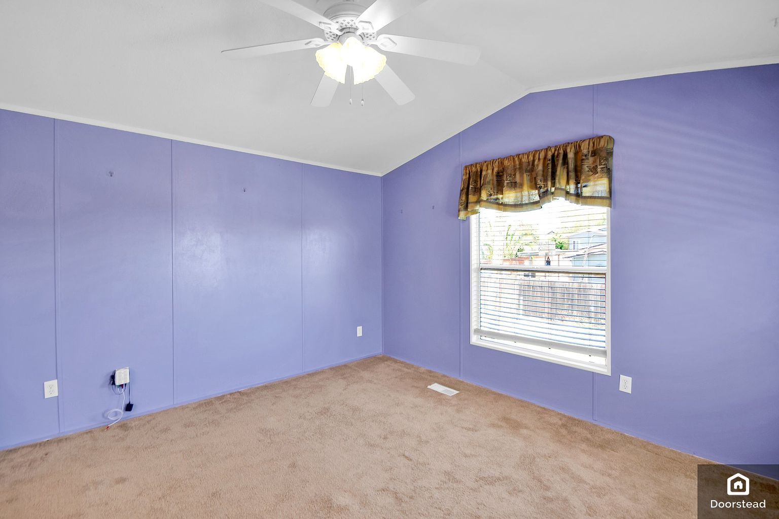 3053 Chamoune Ave photo 5