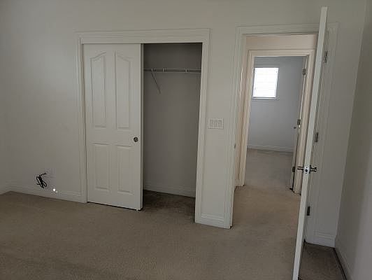 616 Kirkland Ave photo 2