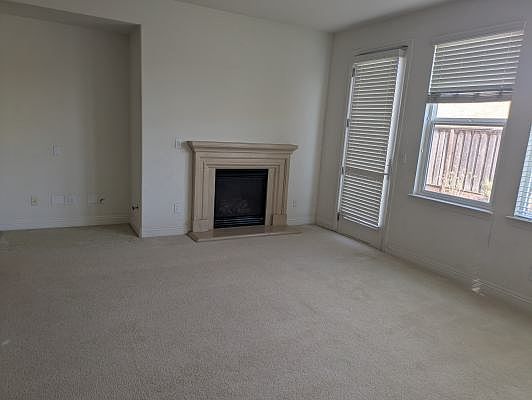 616 Kirkland Ave photo 4