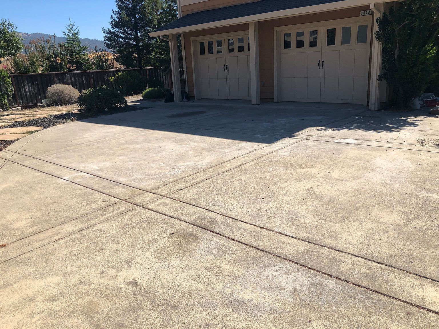 301 Sunrise Dr photo 3
