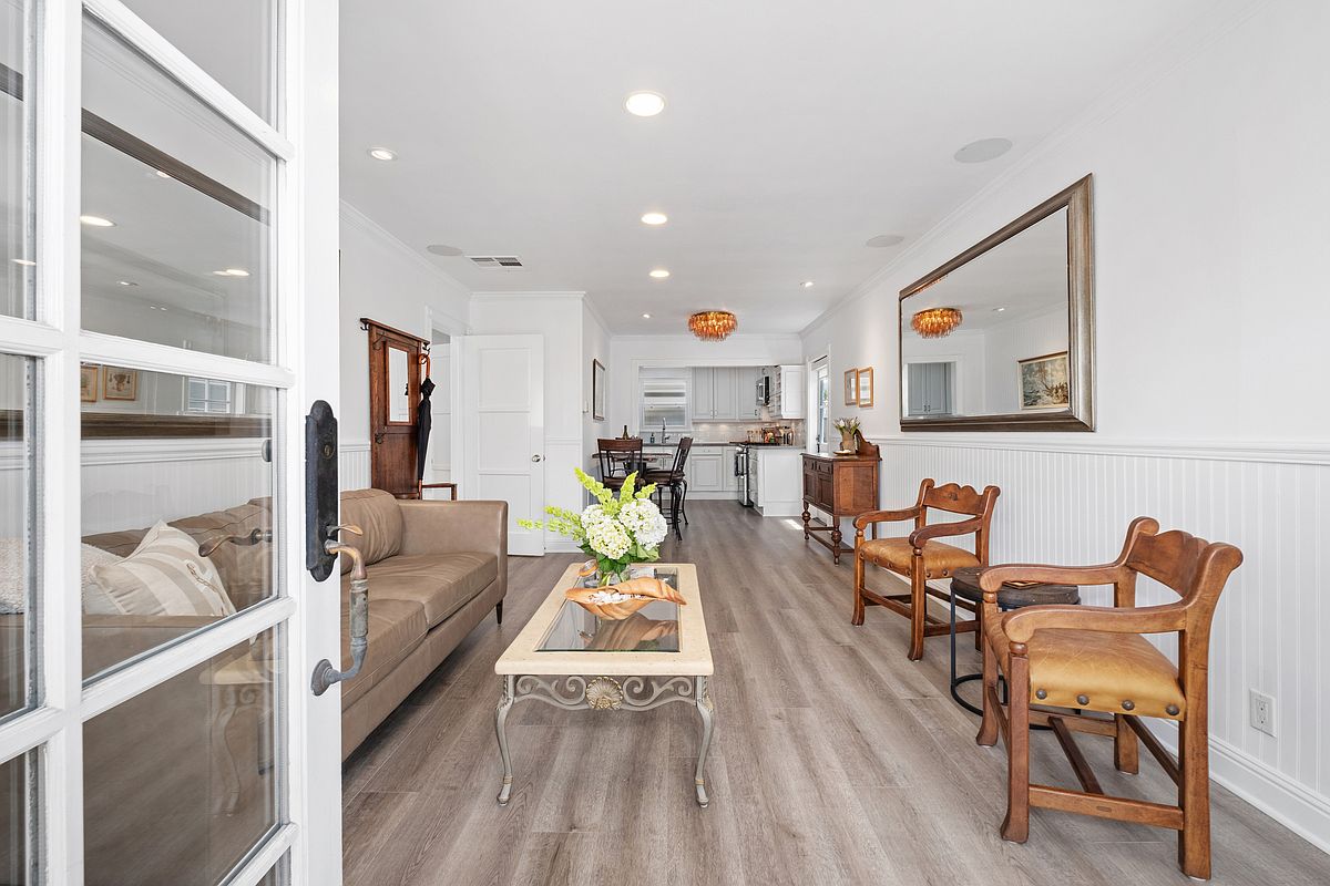 708 Avocado Ave photo 4