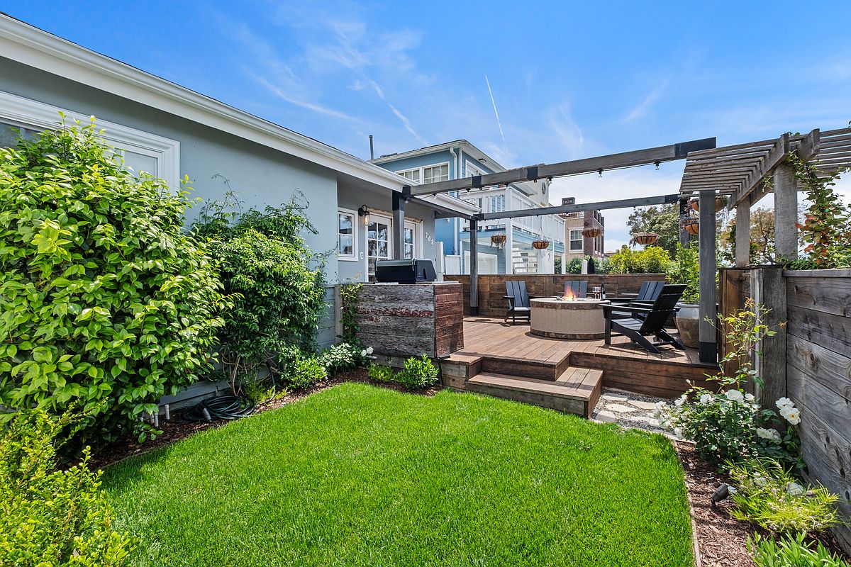 708 Avocado Ave photo 3
