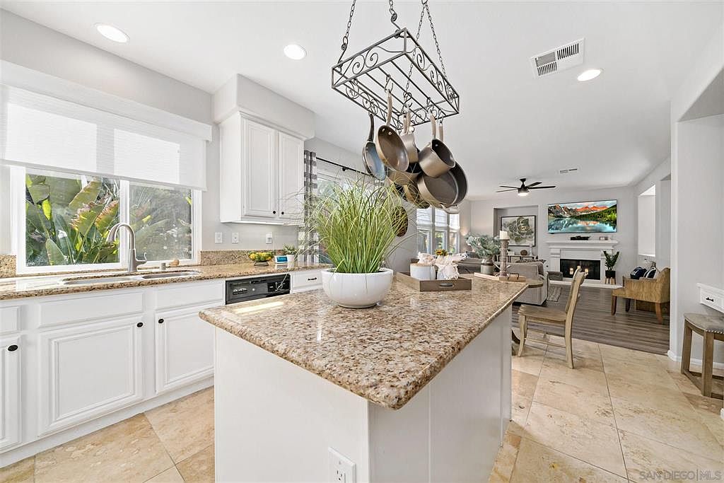 33863 Madrigal Ct photo 3